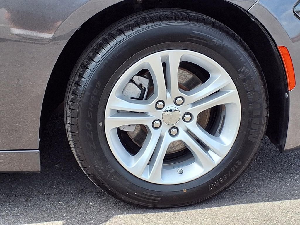Used 2023 Dodge Charger SXT RWD image 9
