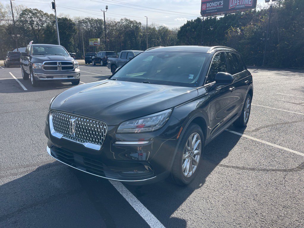 Used 2022 Lincoln Corsair FWD w/ Premium Package image 3