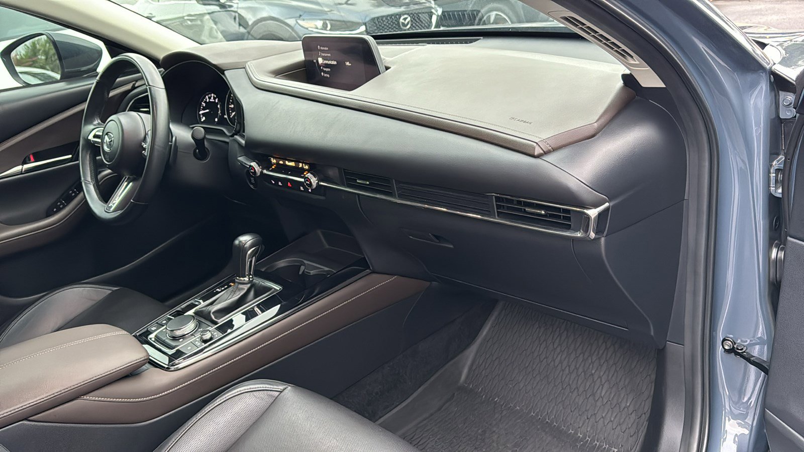 Used 2020 MAZDA CX-30 AWD w/ Premium Package image 24