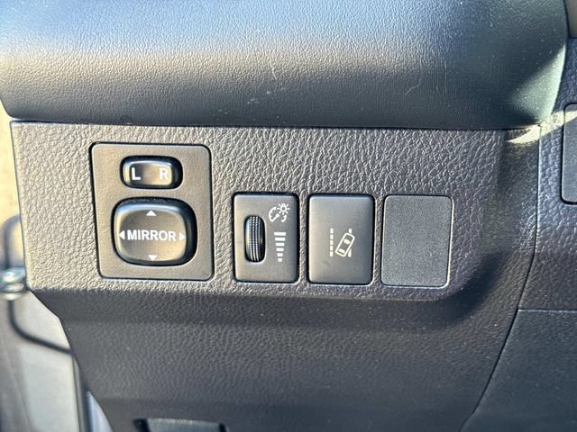 Used 2018 Toyota RAV4 XLE FWD image 26