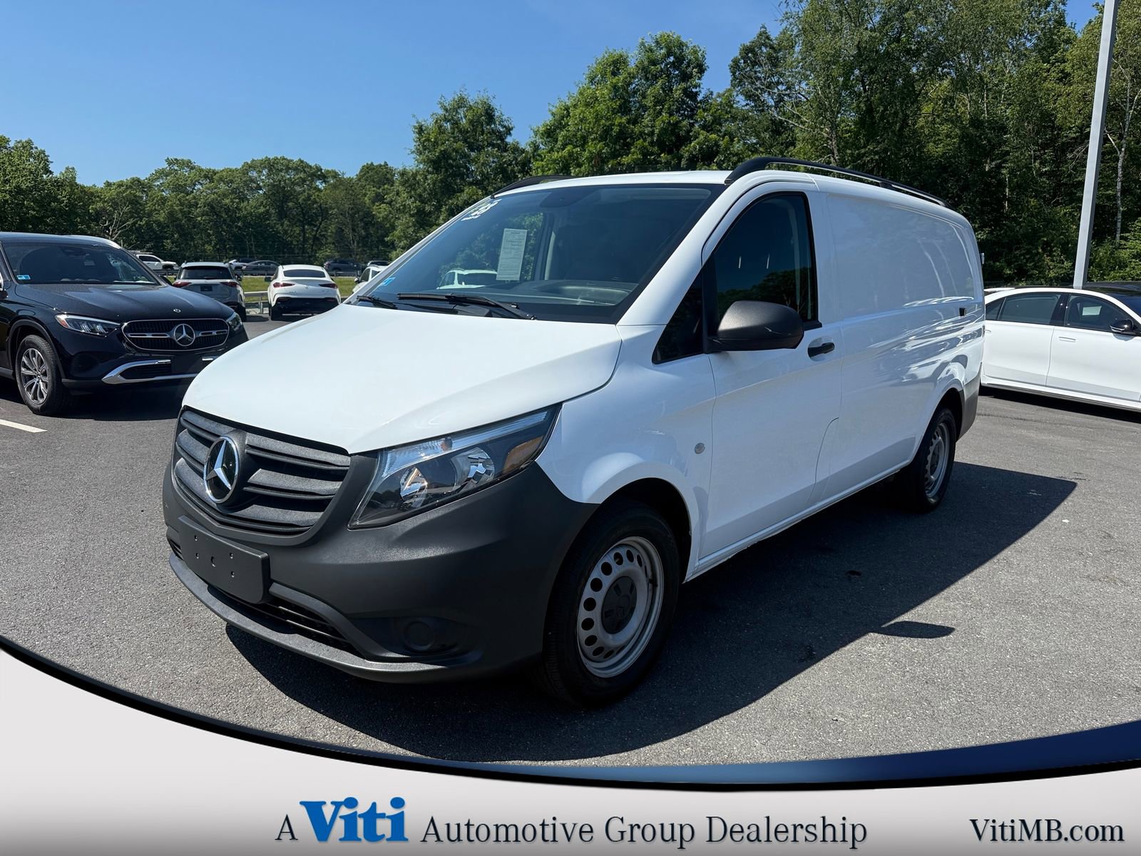 Used 2023 Mercedes-Benz Metris image 4