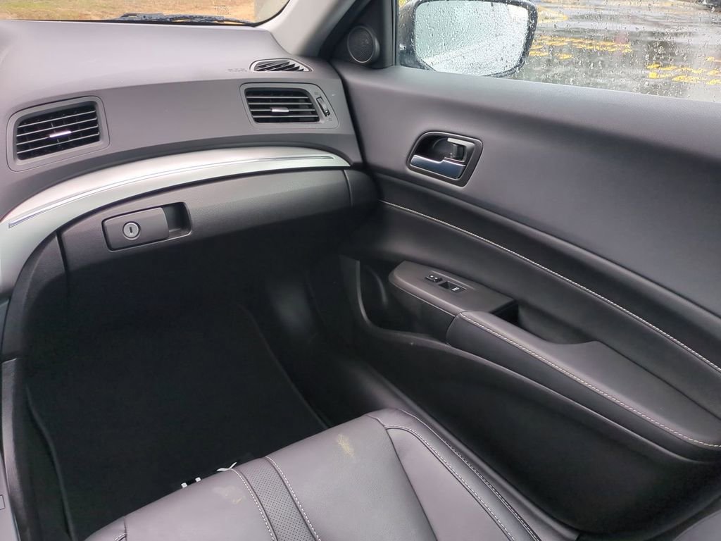 Used 2022 Acura ILX w/ Premium Package image 16