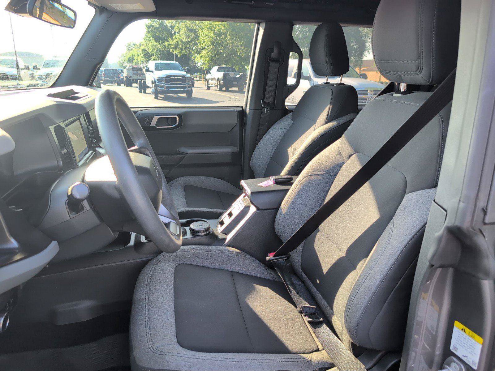 Used 2022 Ford Bronco 4-Door AWD/4WD image 17