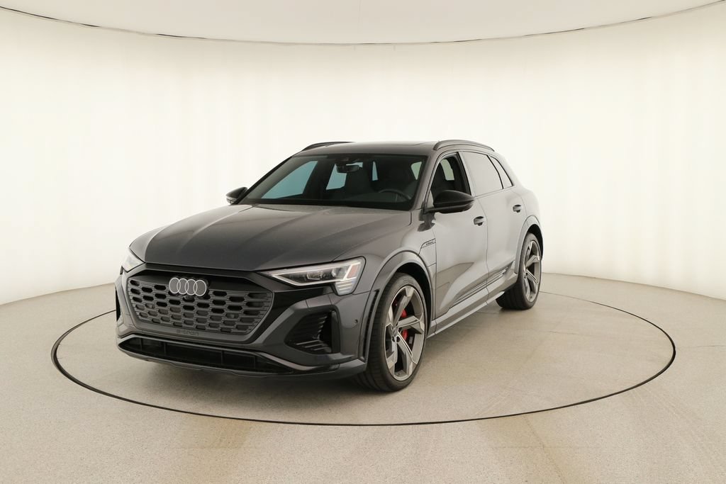 Certified 2024 Audi SQ8 e-tron Premium Plus w/ Black Optic Package AWD/4WD image 12