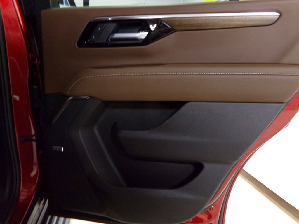 New 2026 Chevrolet Tahoe High Country image 9