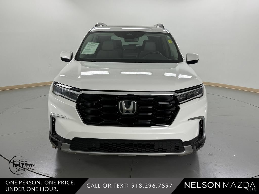 Used 2023 Honda Pilot Touring image 2