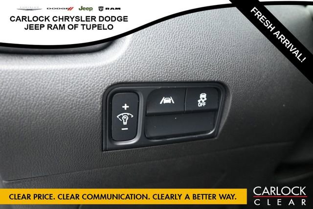 Used 2023 Kia Sorento LX FWD image 13