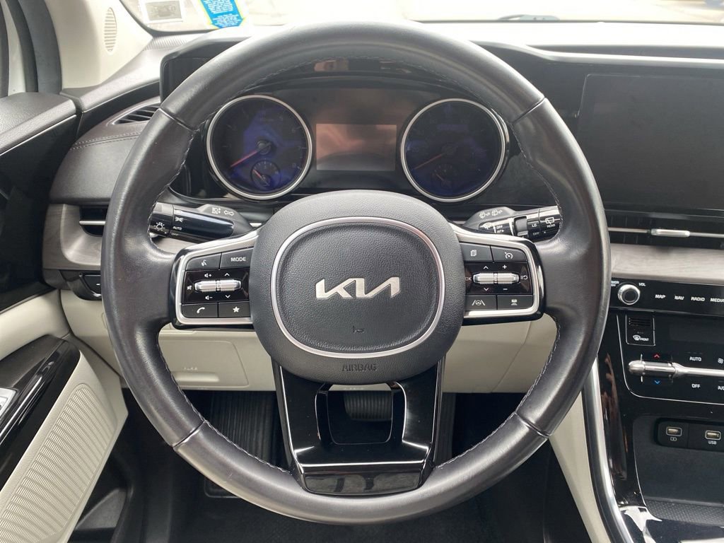 Certified 2023 Kia Carnival EX image 7