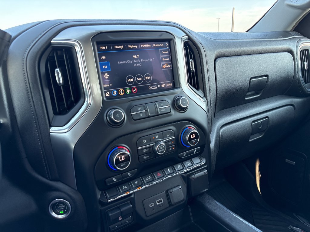 Used 2021 Chevrolet Silverado 1500 LT Trail Boss w/ Convenience Package II AWD/4WD image 32