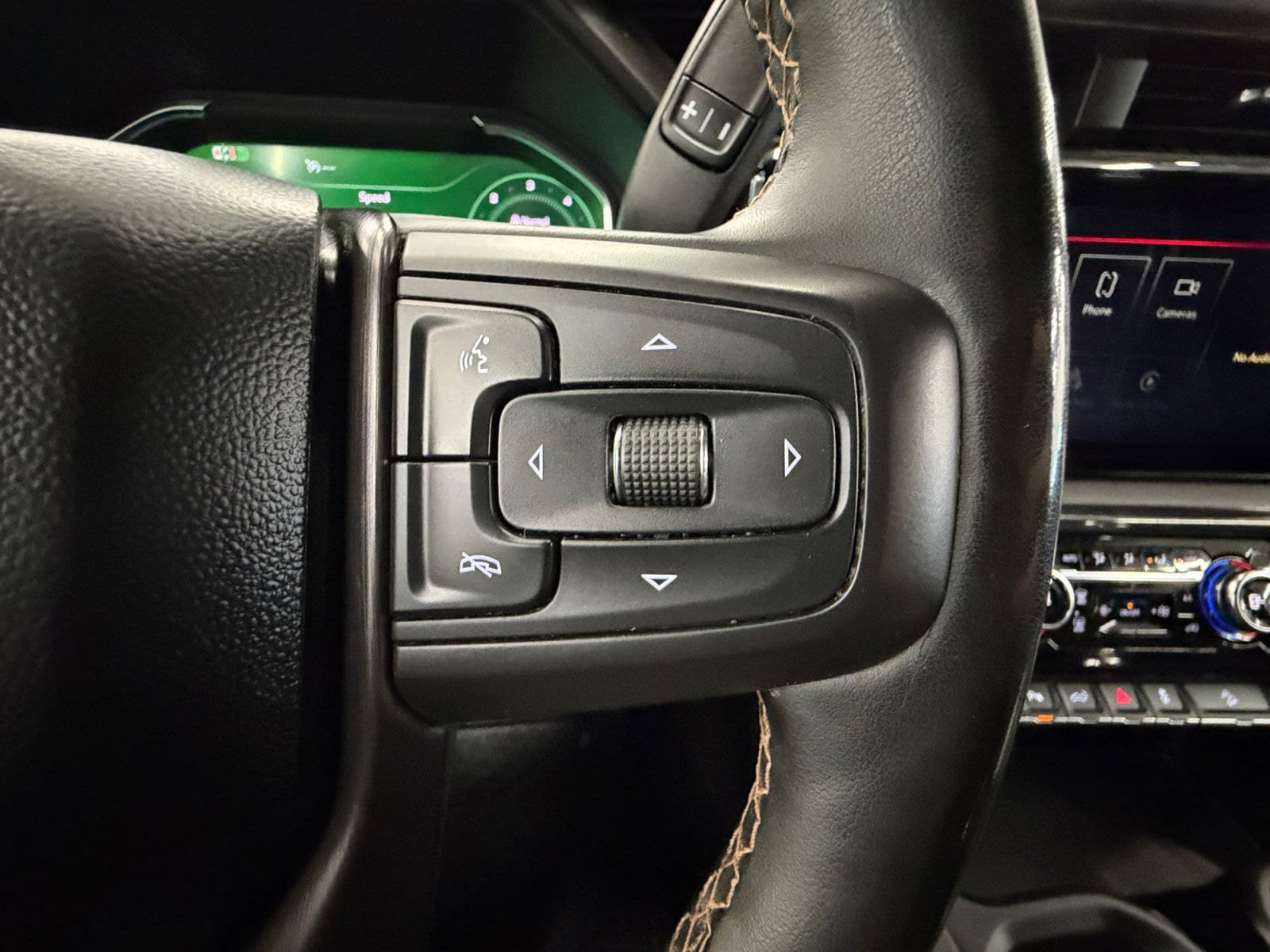 Used 2024 GMC Sierra 2500 AT4 AWD/4WD image 18