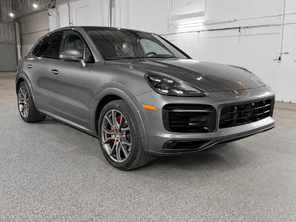 Used 2022 Porsche Cayenne GTS AWD/4WD image 4