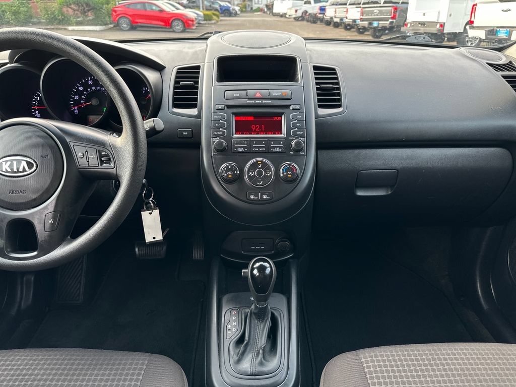 Used 2012 Kia Soul FWD image 20