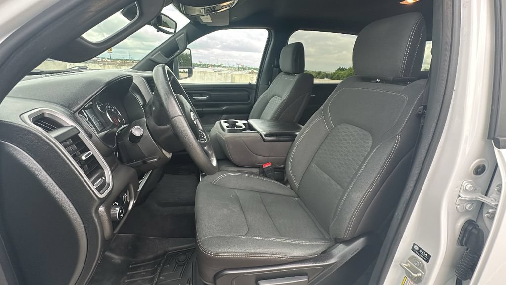 Used 2025 RAM 1500 Tradesman w/ Night Edition RWD image 4