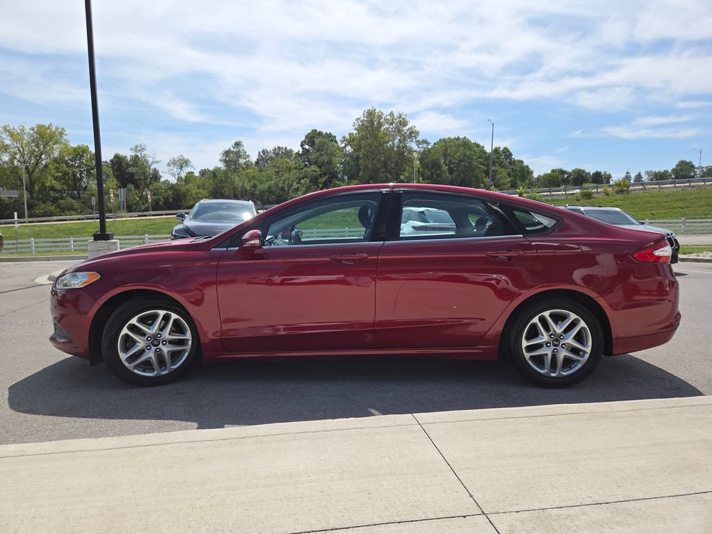 Used 2013 Ford Fusion SE FWD image 18