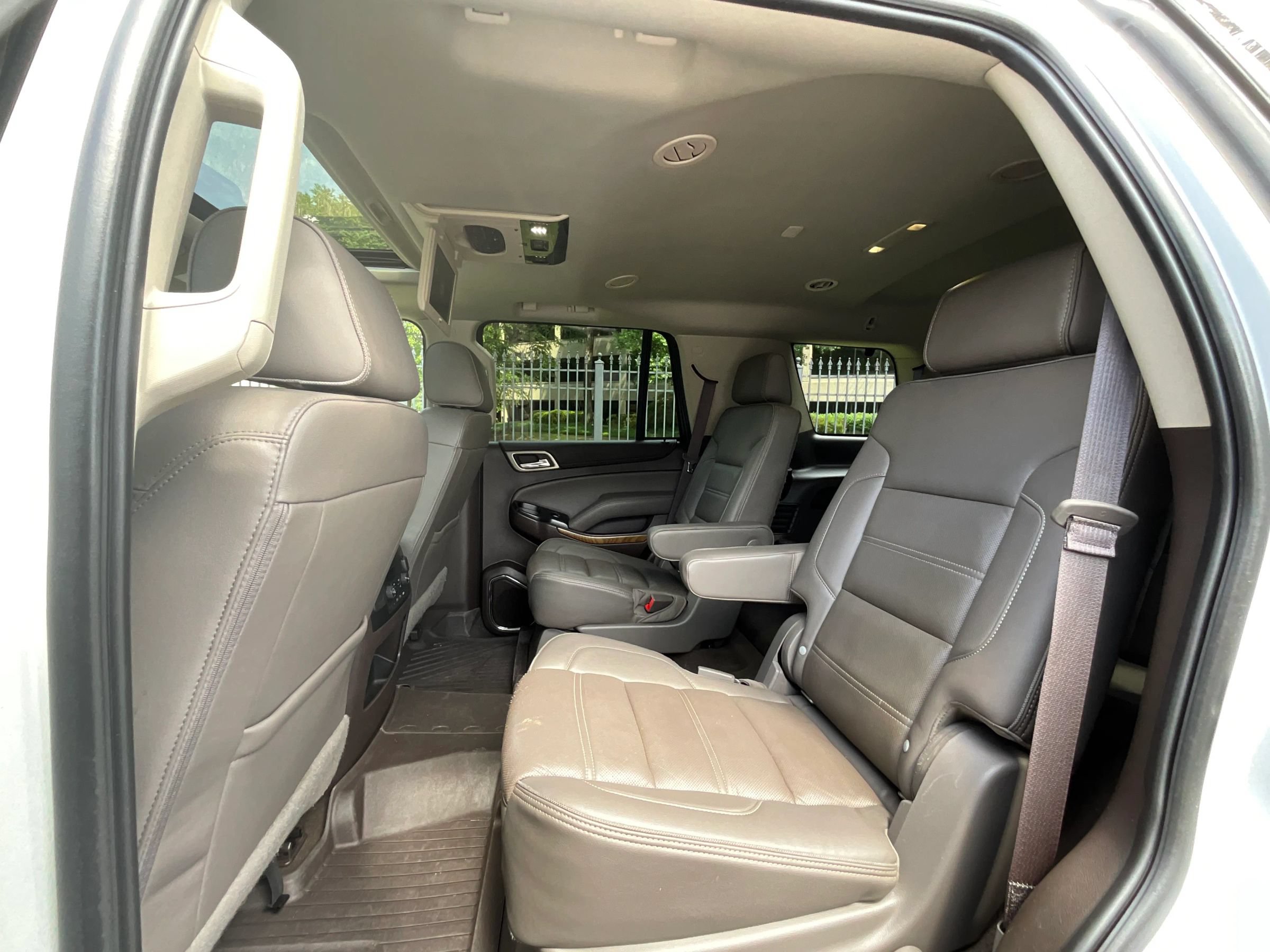 Used 2020 GMC Yukon Denali w/ Open Road Package RWD image 13