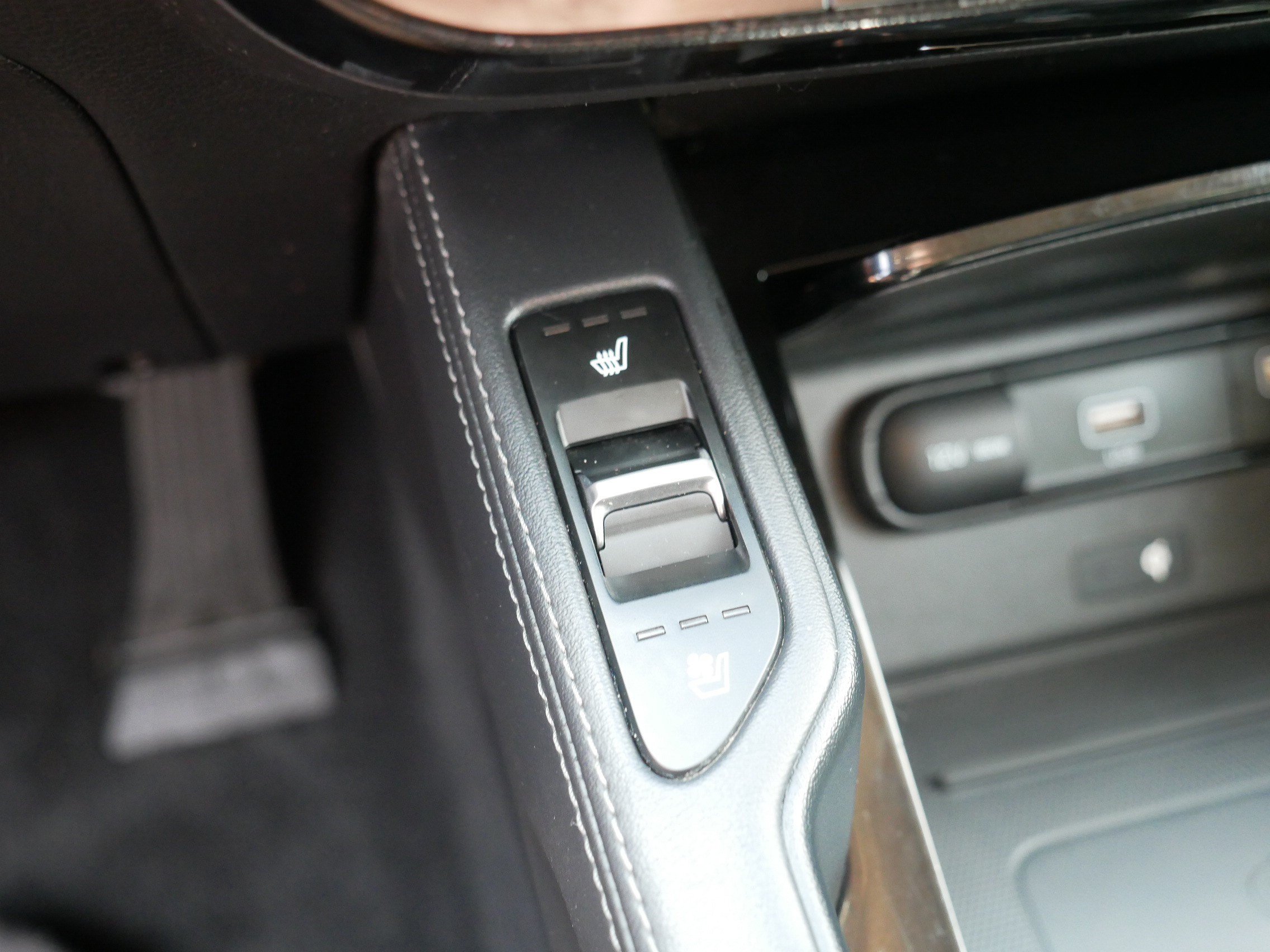 Used 2022 Kia Telluride EX AWD/4WD image 33