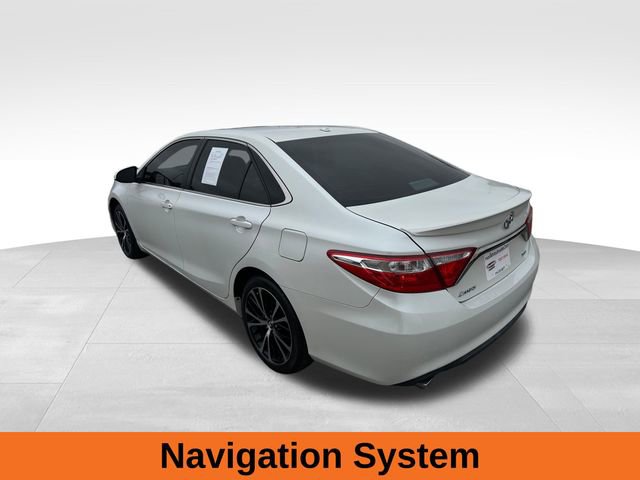 Used 2017 Toyota Camry XSE image 3