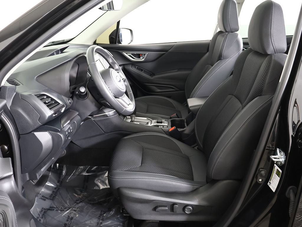 Used 2024 Subaru Forester Premium image 33