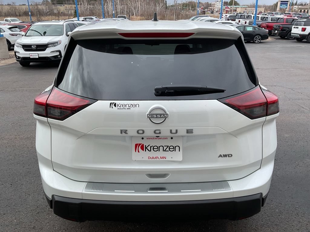 New 2026 Nissan Rogue SV w/ Cold Weather Package AWD/4WD image 6