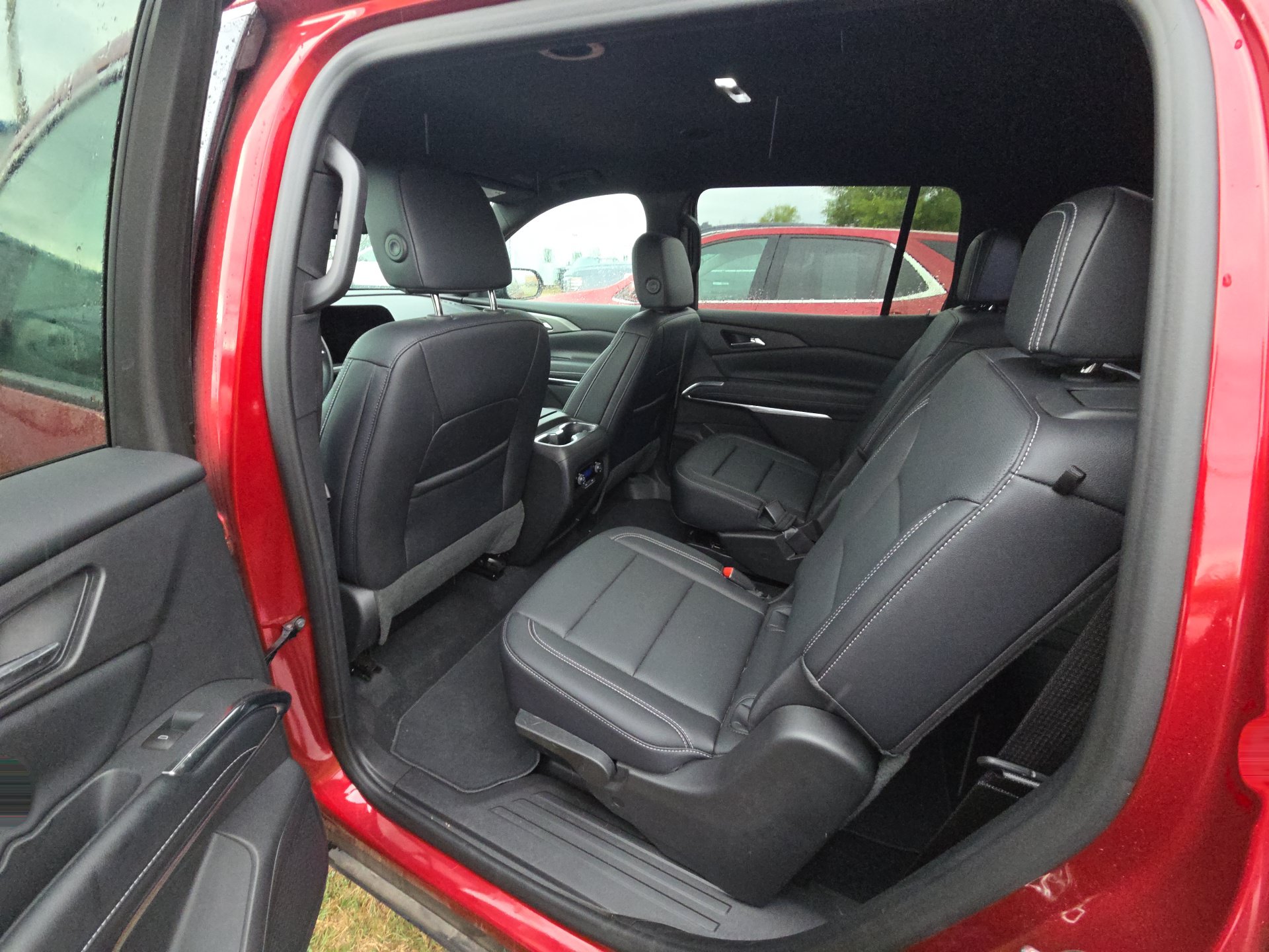 Used 2026 Chevrolet Traverse LT AWD/4WD image 13