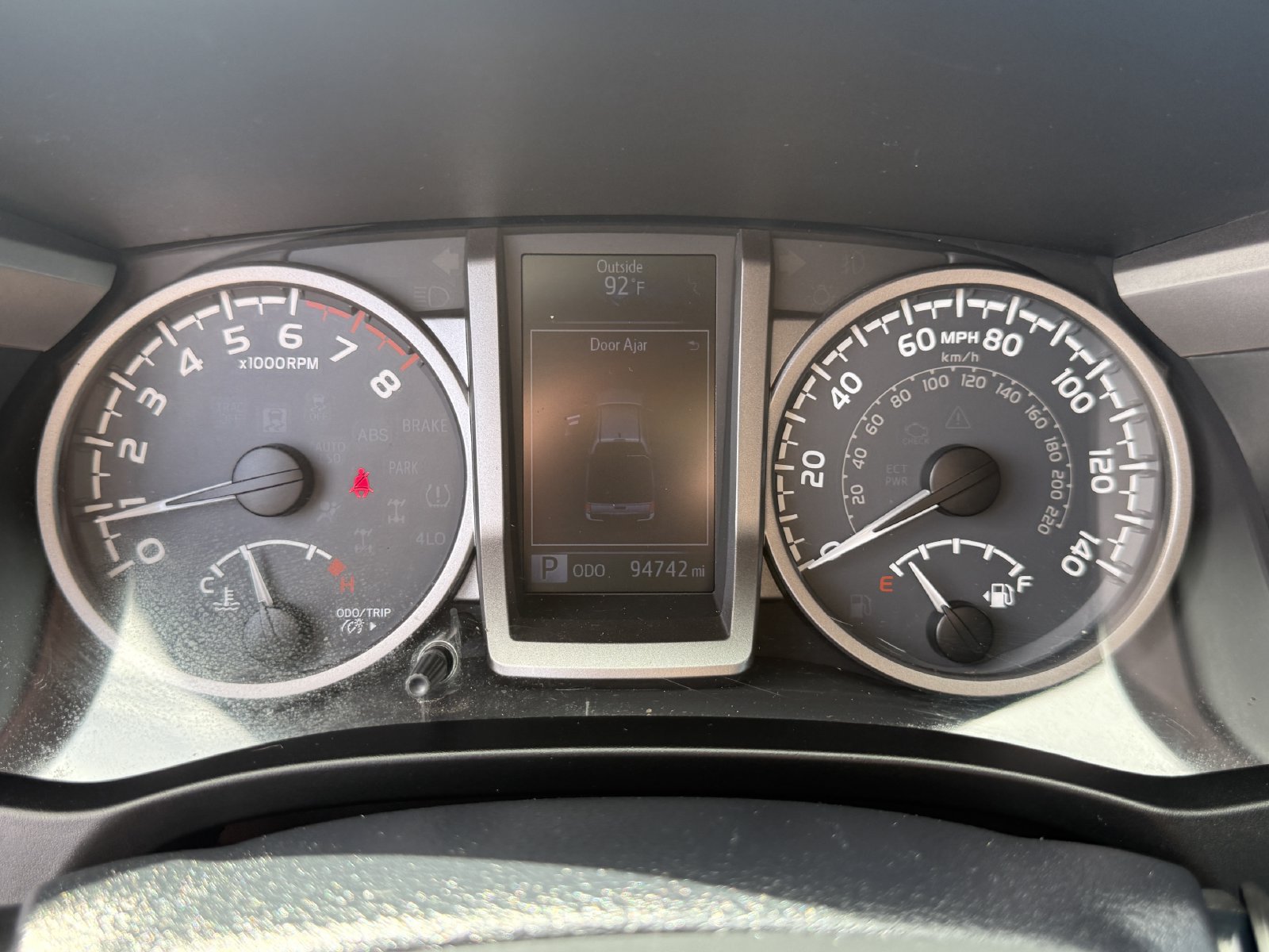 Used 2017 Toyota Tacoma SR5 RWD image 35