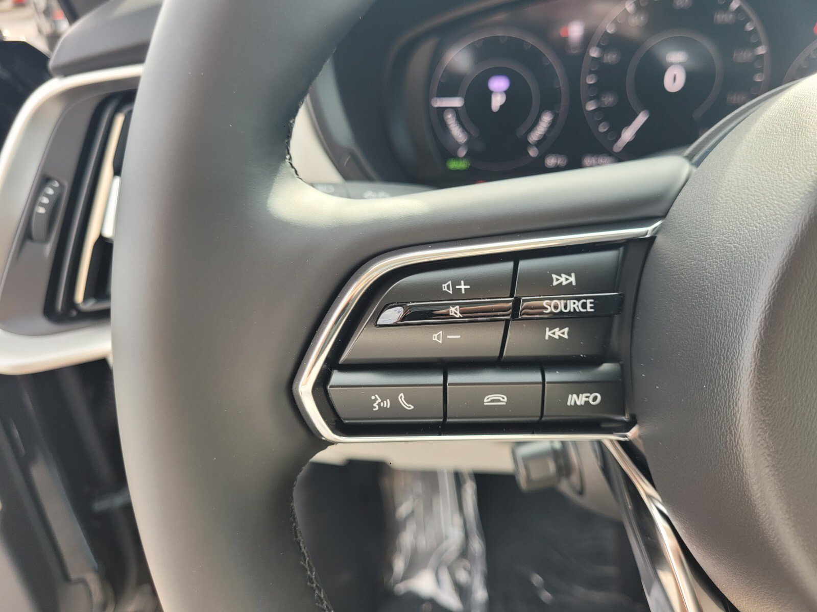 New 2026 MAZDA CX-90 Plug-In Hybrid w/ Premium Plus AWD/4WD image 31