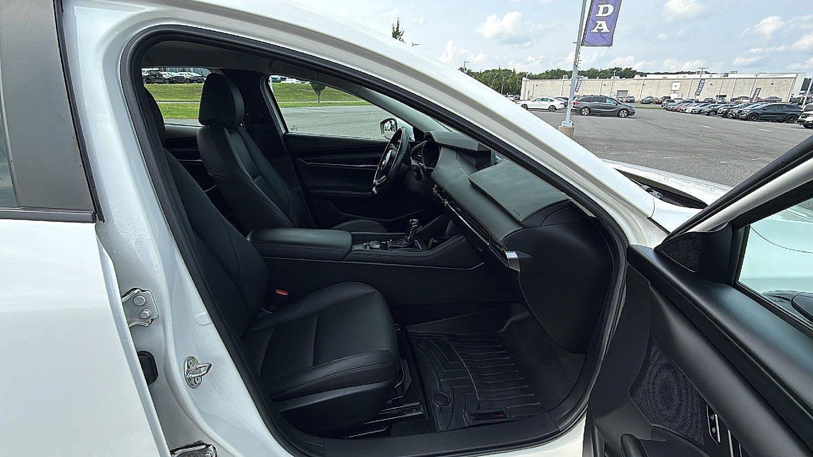 Used 2020 MAZDA MAZDA3 AWD Sedan w/ Select Package image 17