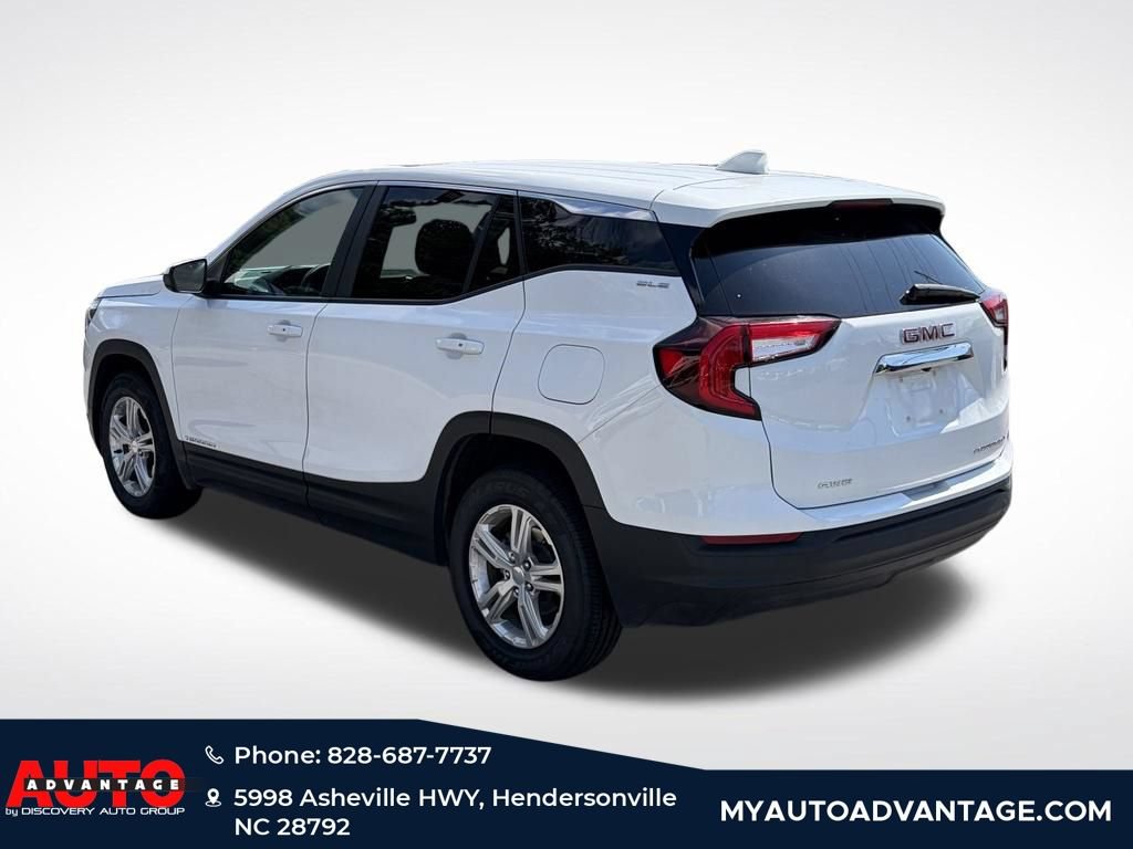 Used 2024 GMC Terrain SLE AWD/4WD image 4