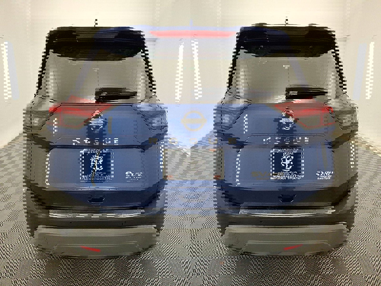 Used 2022 Nissan Rogue SV w/ SV Premium Package image 23