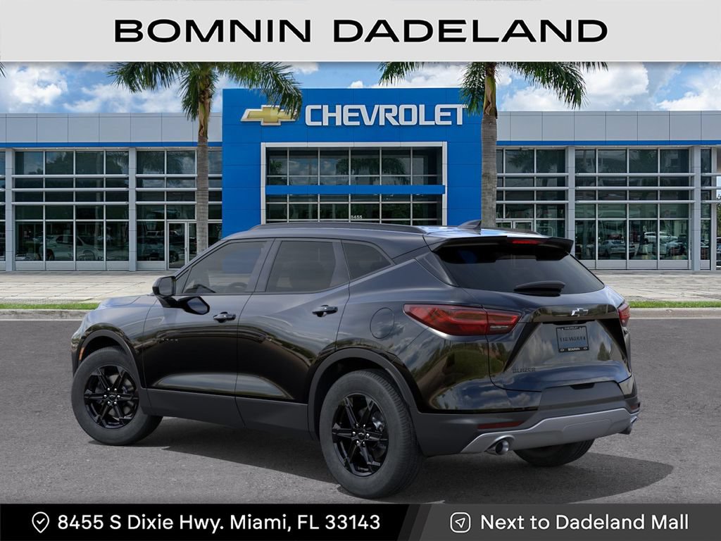 New 2026 Chevrolet Blazer LT w/ Midnight/Sport Edition FWD image 4