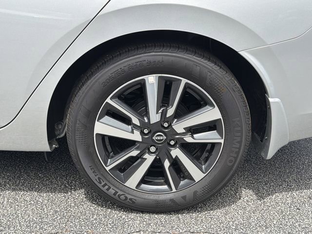 Certified 2025 Nissan Versa S w/ S Plus Package FWD image 28