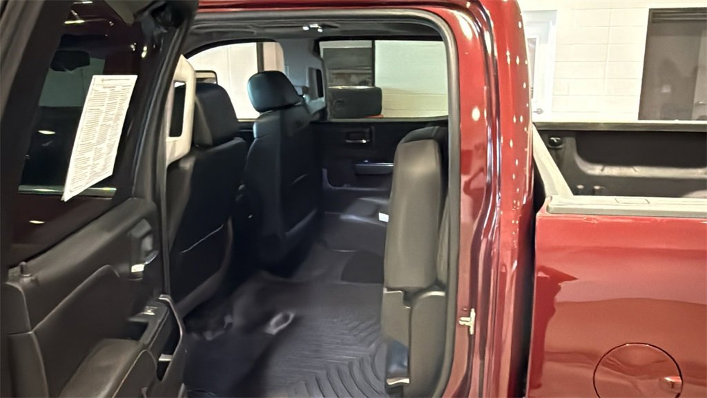 Used 2016 GMC Sierra 2500 SLT w/ Duramax Plus Package image 18
