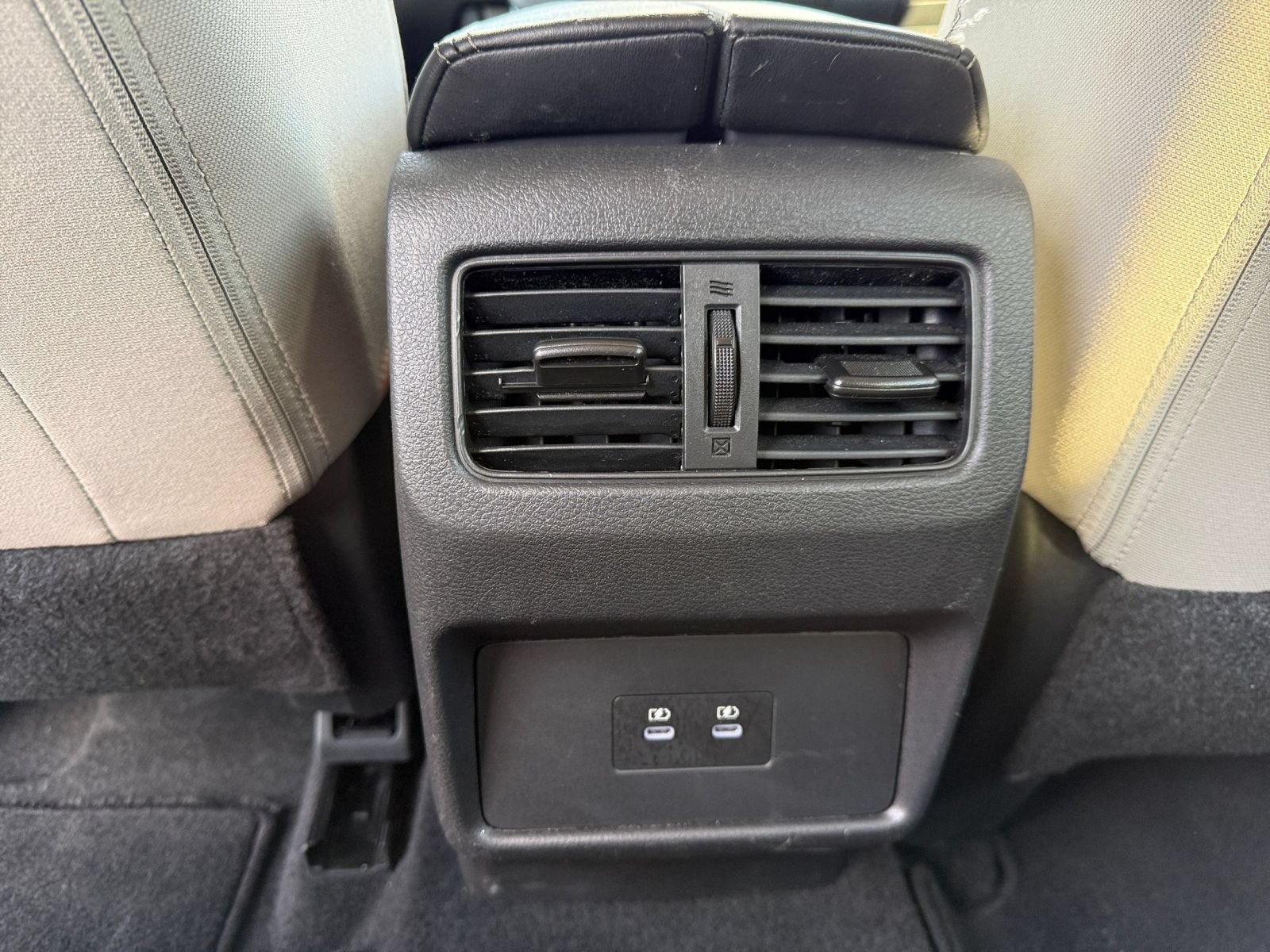 Used 2025 Nissan Rogue SV AWD/4WD image 24