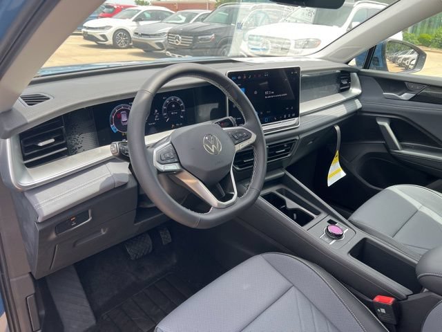 New 2026 Volkswagen Tiguan SE AWD/4WD image 12