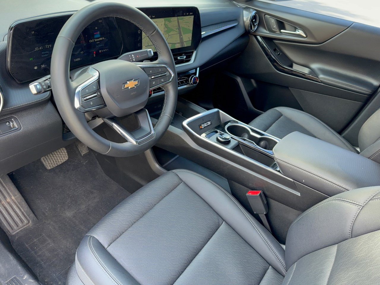 Certified 2026 Chevrolet Equinox LT w/ Convenience Package II FWD image 4