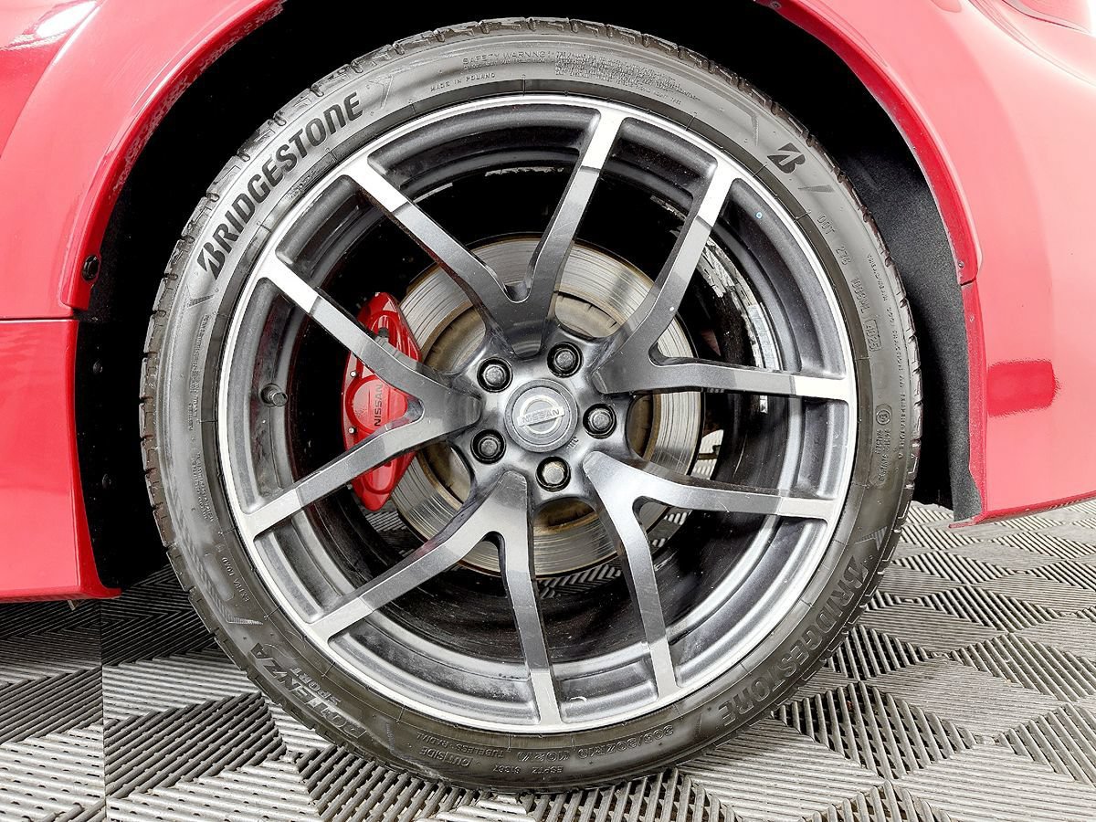 Used 2016 Nissan 370Z NISMO RWD image 25