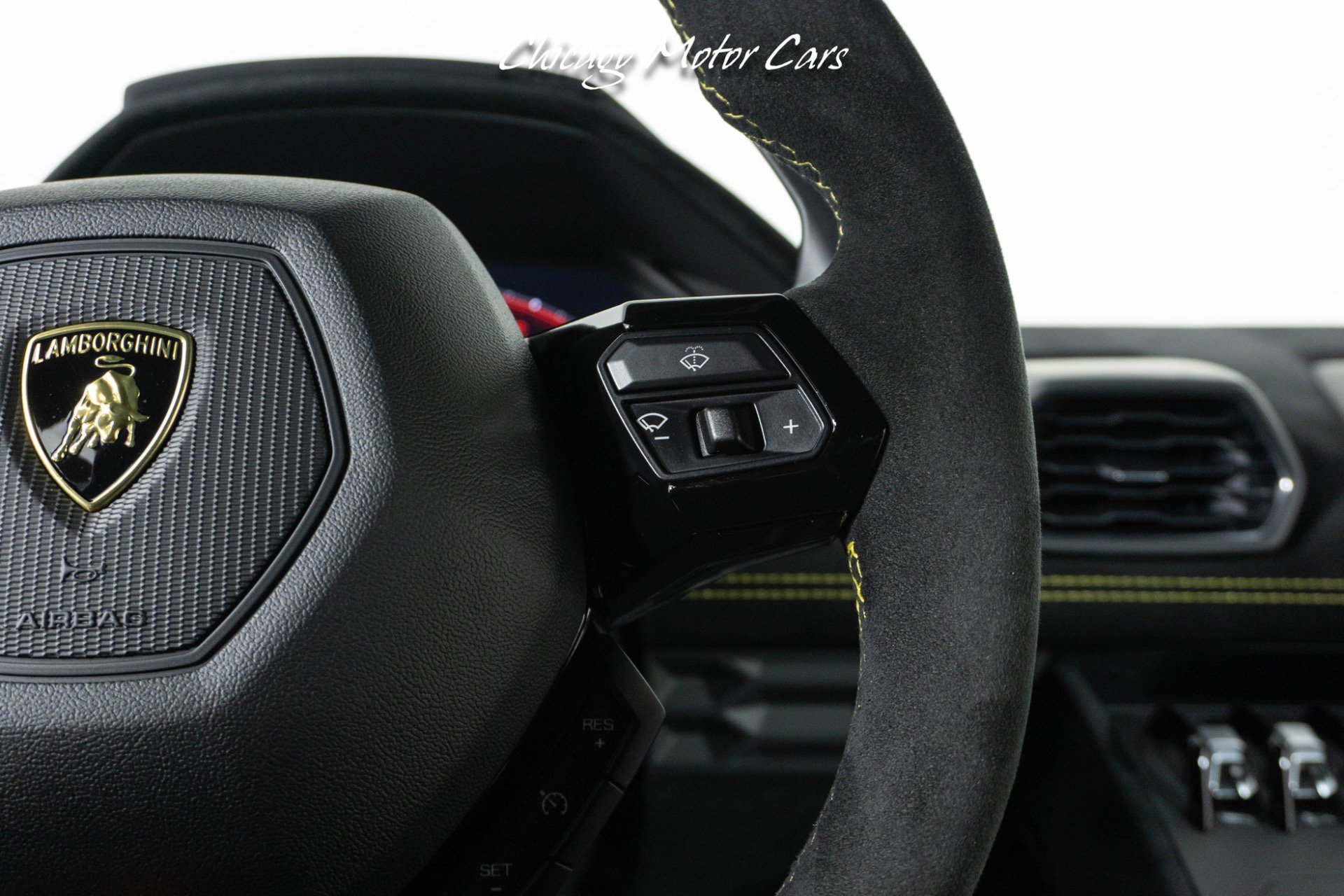 Used 2024 Lamborghini Huracan STO image 31