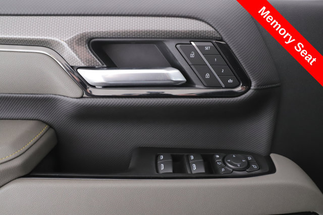 Used 2025 Chevrolet Silverado 2500 ZR2 w/ Technology Package AWD/4WD image 24