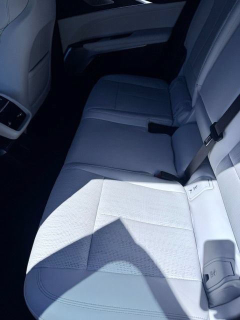 Certified 2024 Cadillac Lyriq Luxury RWD image 14