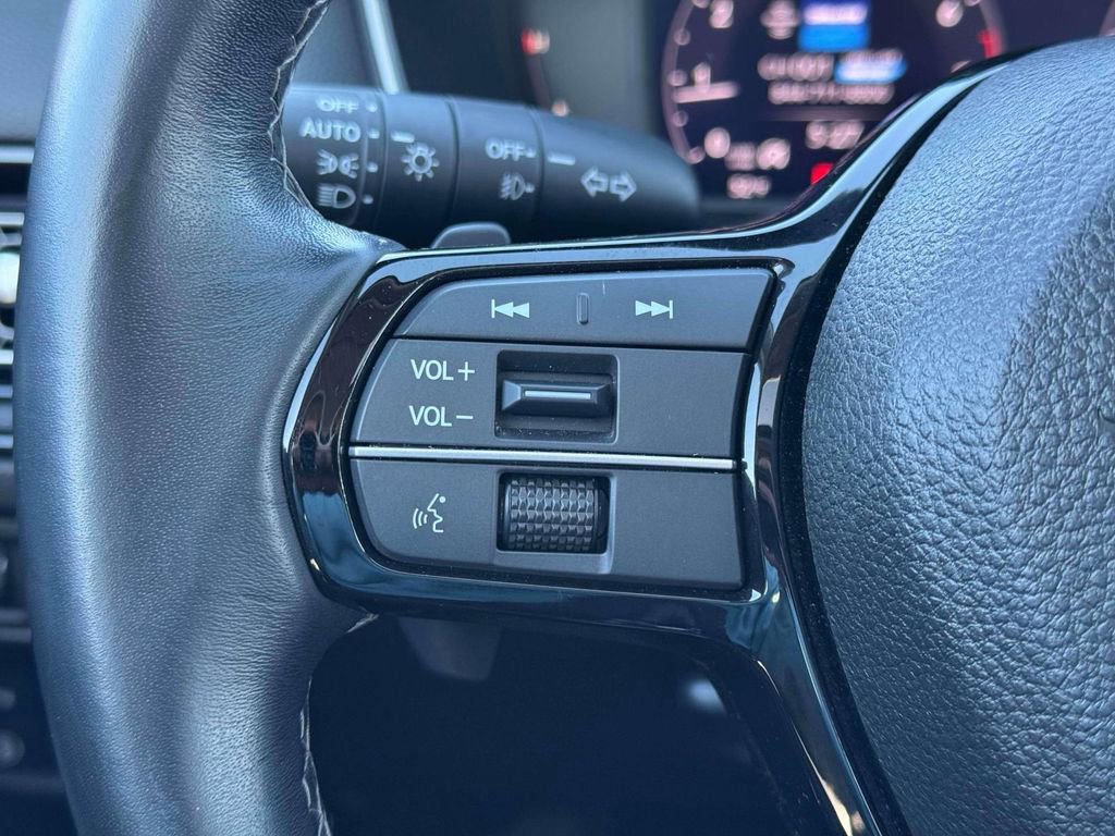 Used 2022 Honda Civic Touring image 25