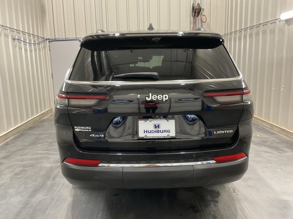 Used 2023 Jeep Grand Cherokee L Limited w/ Luxury Tech Group II image 24