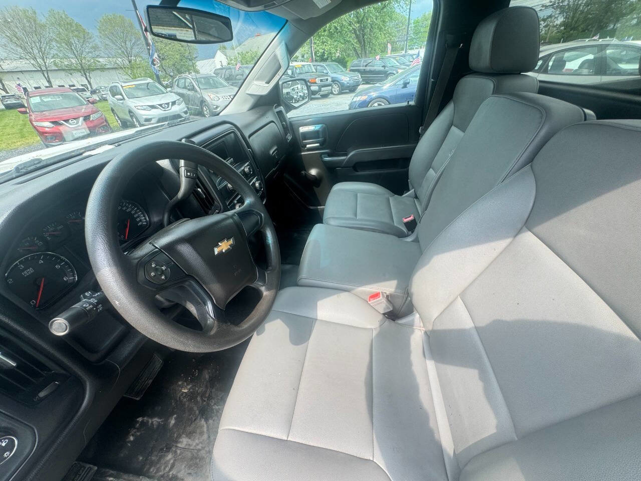 Used 2016 Chevrolet Silverado 1500 W/T RWD image 9