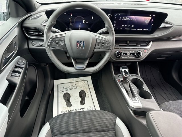 Used 2025 Buick Envista Preferred image 14