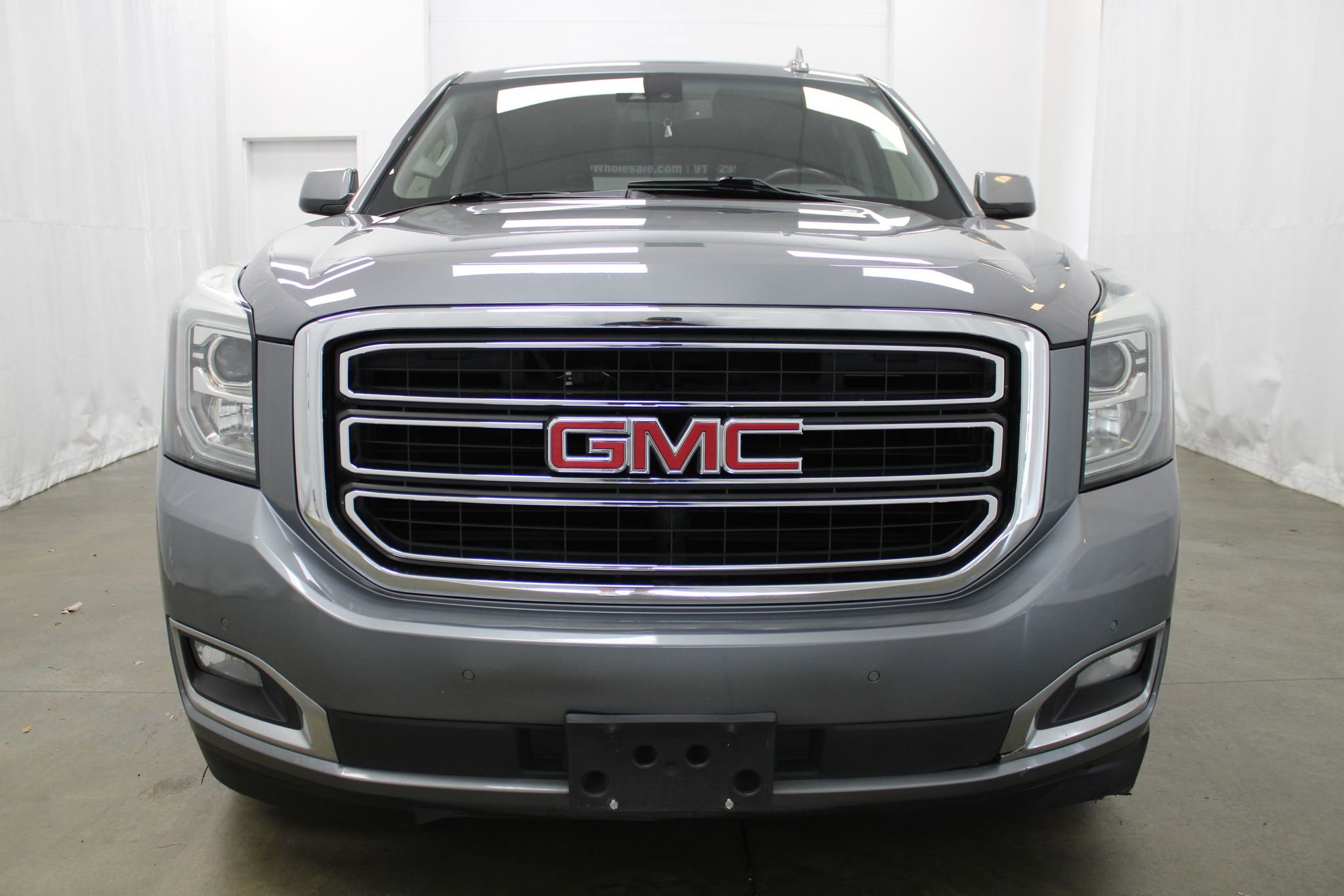 Used 2018 GMC Yukon SLT image 3