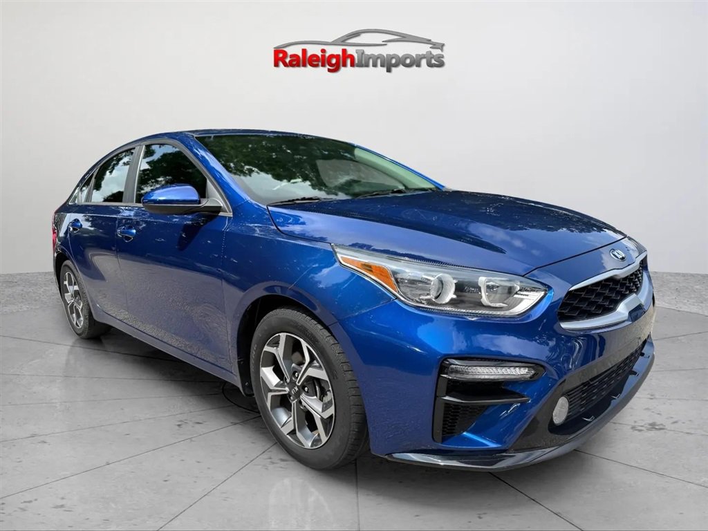 Used 2020 Kia Forte LXS FWD image 4