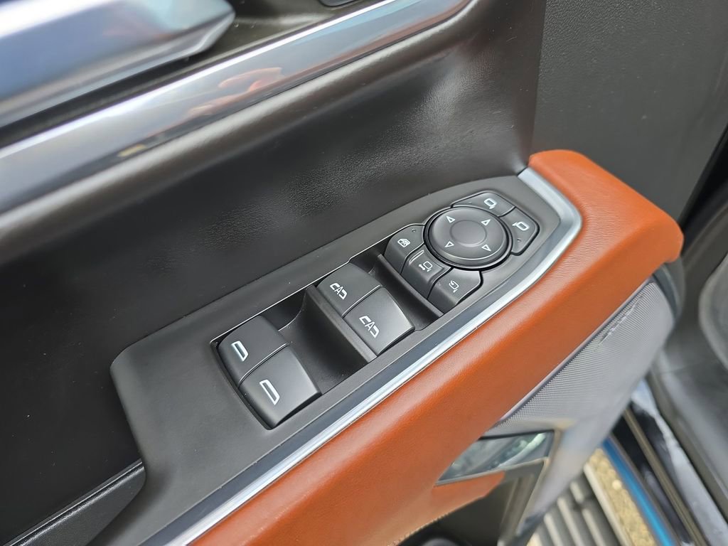 Used 2024 GMC Sierra 3500 Denali Ultimate image 28