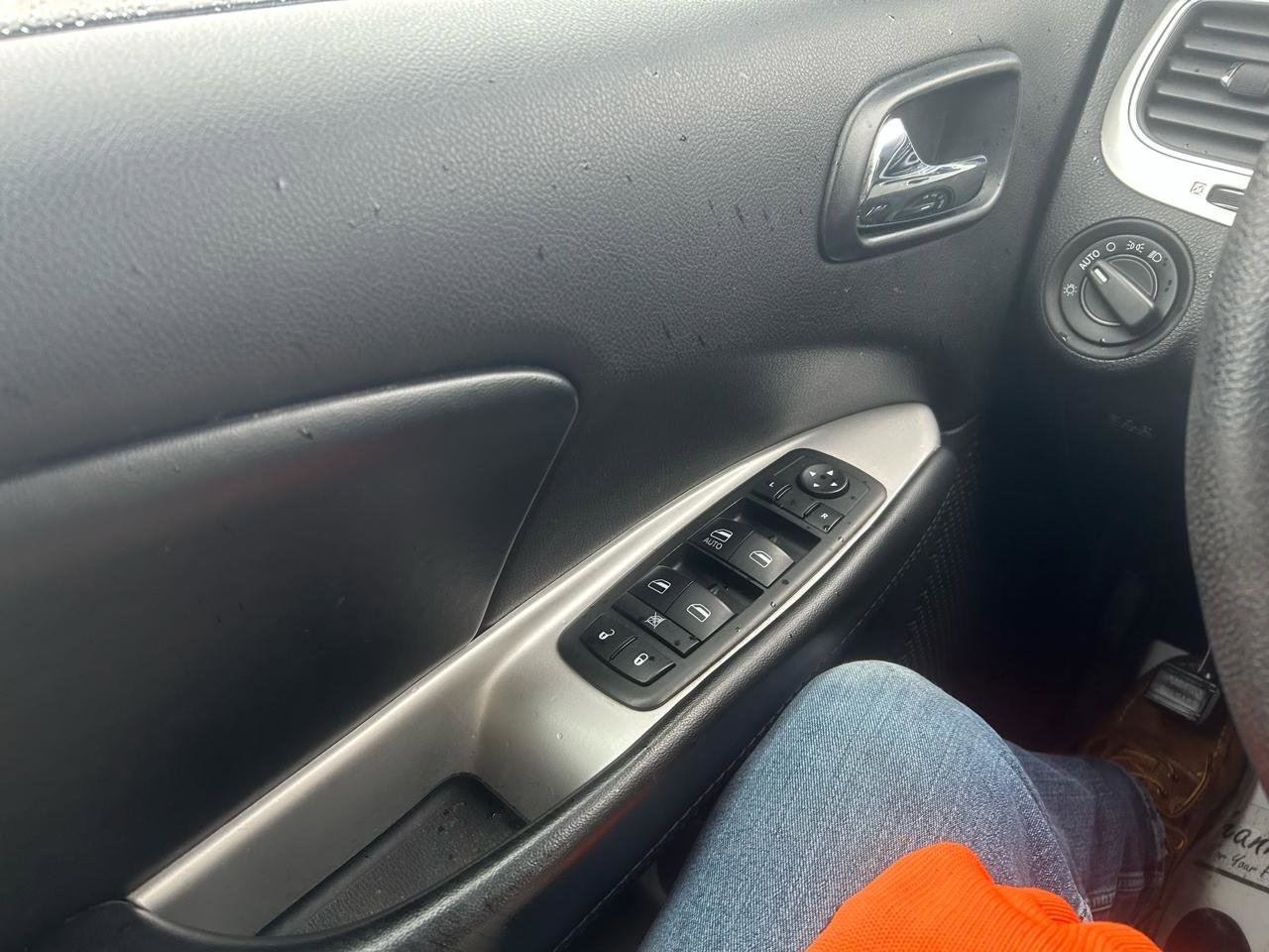 Used 2018 Dodge Journey SE image 26