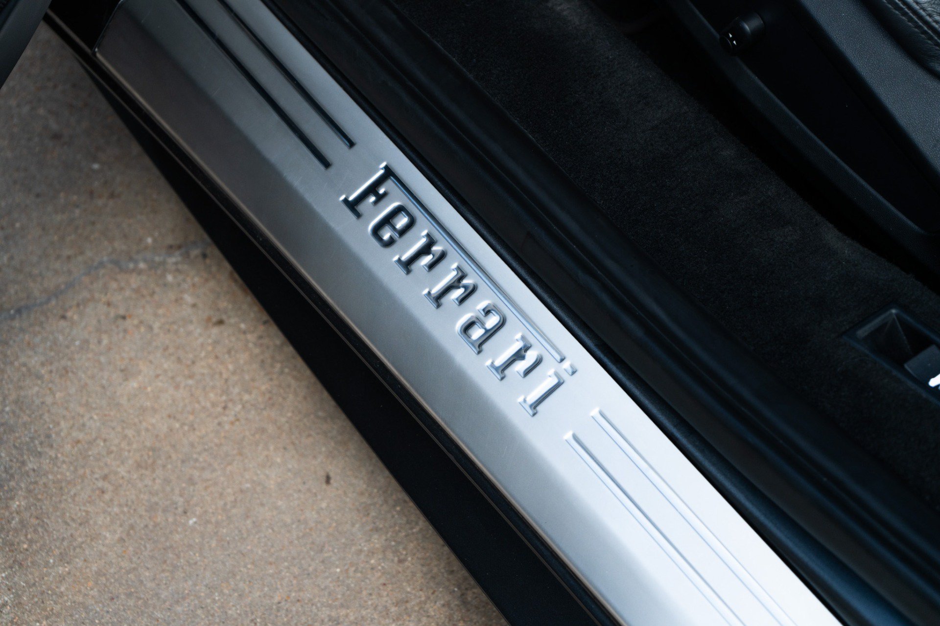 Used 2013 Ferrari 458 Italia Coupe RWD image 38