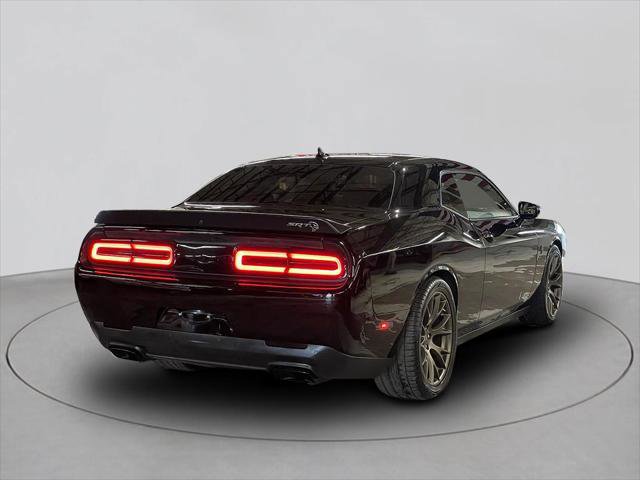 Used 2016 Dodge Challenger SRT Hellcat RWD image 8