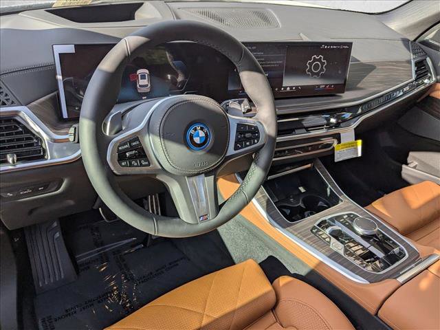 New 2026 BMW X5 xDrive50e w/ M Sport Package image 3